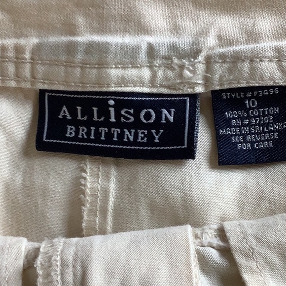 Ivory cargo skort Size 10 - Picture 5 of 5